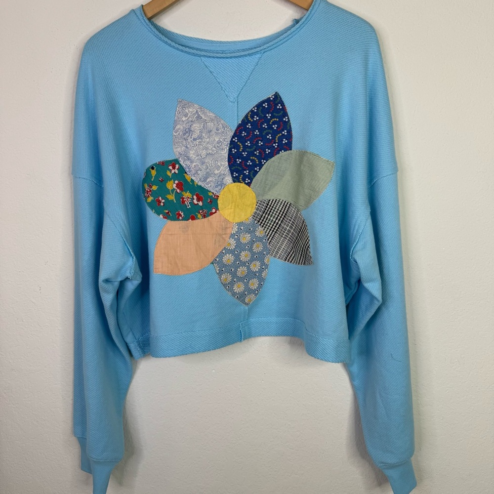 Beachy Patchwork Flower Reworked Oversized Boxy Sweater - Picture 3 of 7